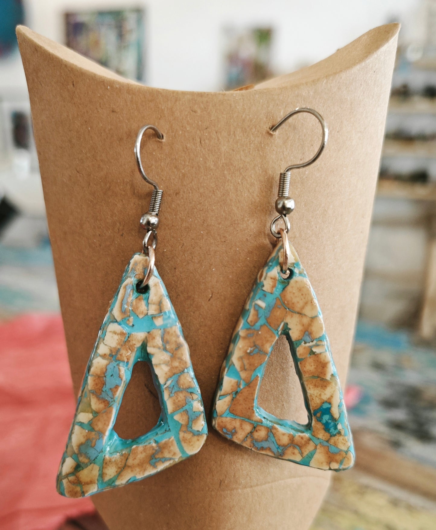 Boucles triangle coquille d'oeuf bleue
